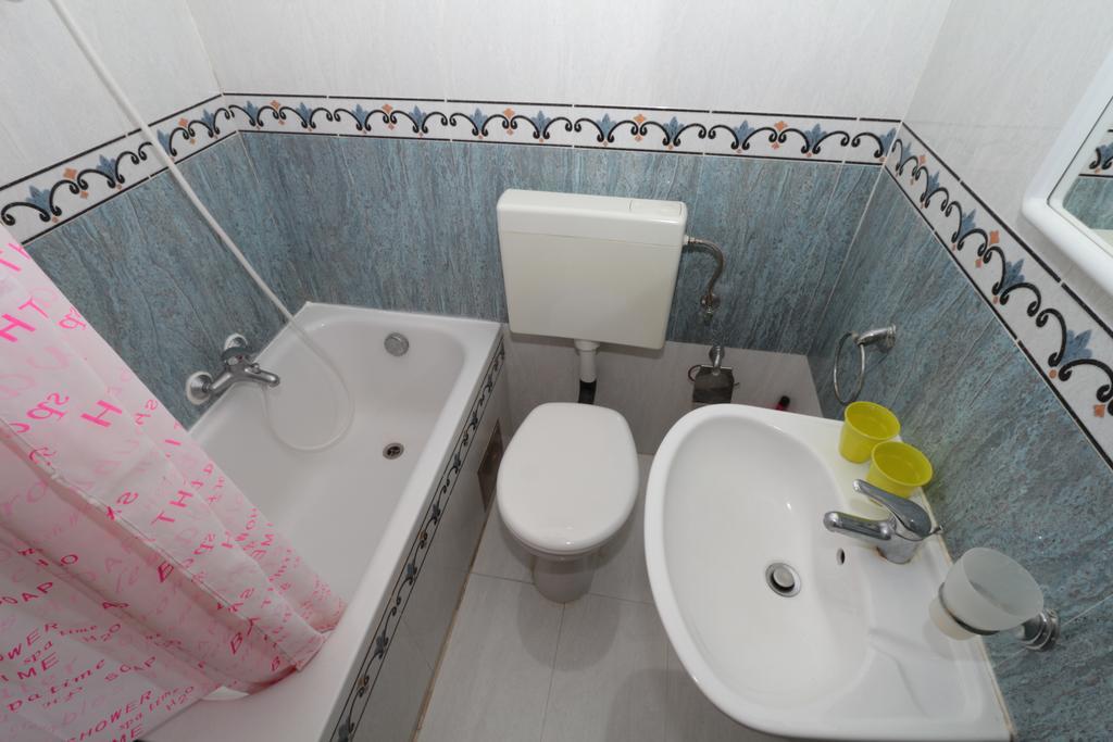 Central Beach Apartment Makarska Quarto foto