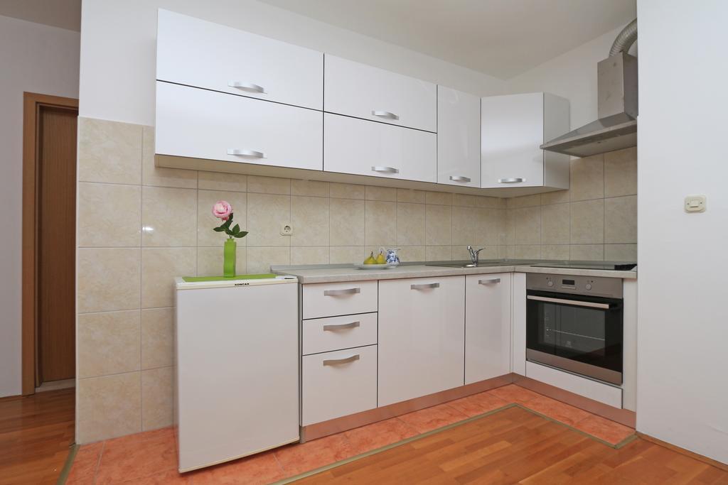 Central Beach Apartment Makarska Exterior foto